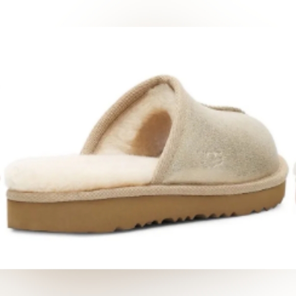 Ugg Kids' Keegan Gold Metillac Slippers GOLD, Size 1 NWT - Picture 2 of 4
